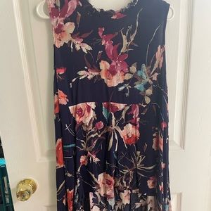 Women’s high low floral top